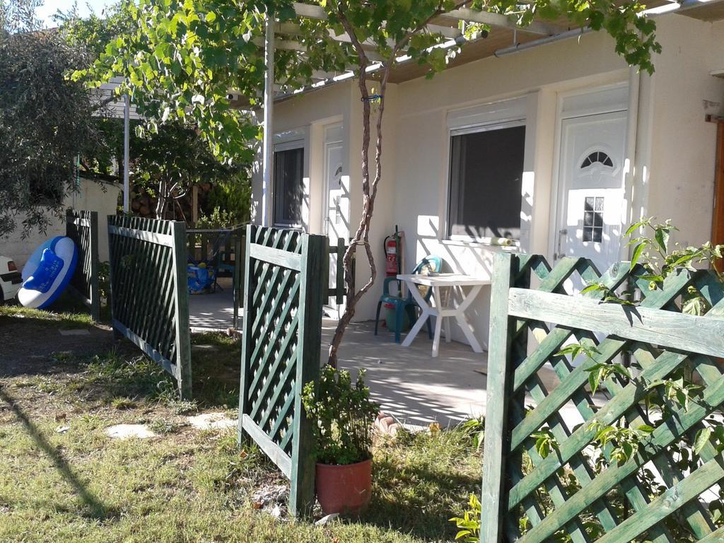 Golden Sun Apartment Rovies Ruang foto
