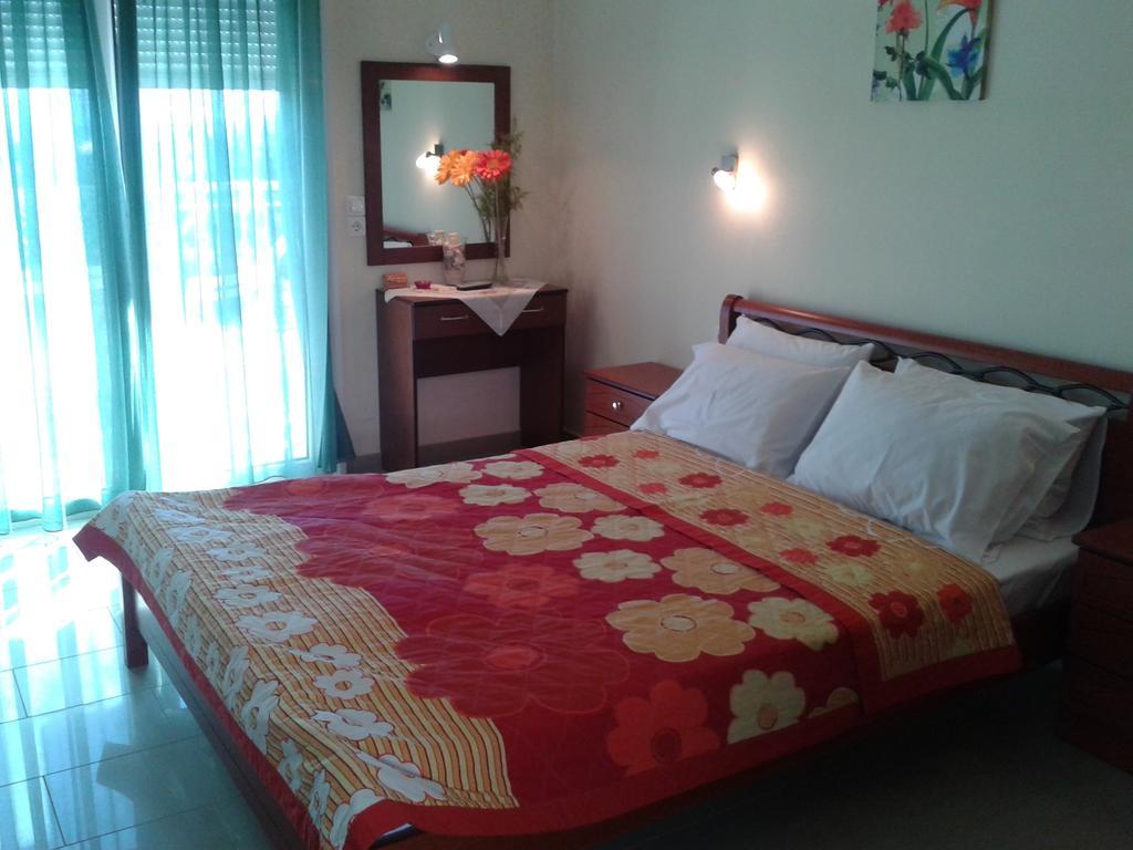 Golden Sun Apartment Rovies Ruang foto